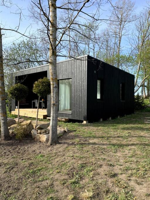 Small Cozy 3-Room House With Terrace & Large Garden Ilmandu Buitenkant foto