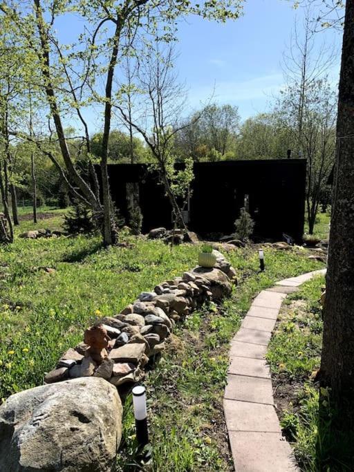 Small Cozy 3-Room House With Terrace & Large Garden Ilmandu Buitenkant foto