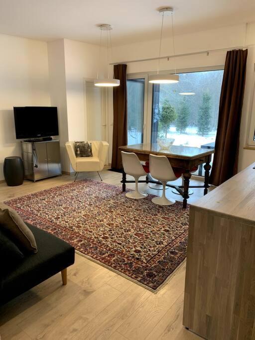 Small Cozy 3-Room House With Terrace & Large Garden Ilmandu Buitenkant foto