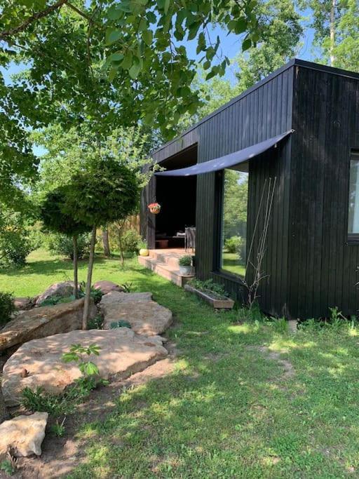 Small Cozy 3-Room House With Terrace & Large Garden Ilmandu Buitenkant foto
